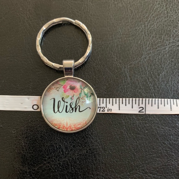 🛍 WISH keychain ⭐️ - Picture 5 of 5